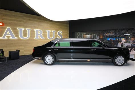 Aurus Senat Putins Limo Maker Makes European Debut With Sedan And