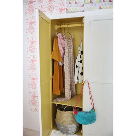 Hol dir ein stück natur ins schlafzimmer! Kleiderschrank aus Holz, elfenbeinfarben, L95 Alix | Maisons du Monde