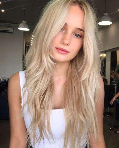 20 Shades Of Blonde The Trendiest Blonde Hair List Of 2020 Ecemella Coiffures Droites