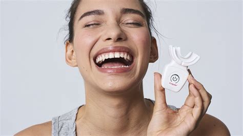 Colgate Optic White Advanced Led Teeth Whitening Kit Brightens Up Your