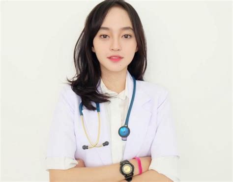 Mau Ga Diperiksa Ama 5 Dokter Muda Dan Cantik Ini Kaskus