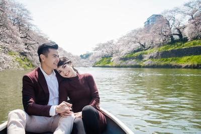 Tema foto prewedding semakin banyak dengan semakin berkembangnya sosial media, dengan tips menentukan tema prewedding yang tepat untuk ada baiknya pemilihan tempat, baju, dan makeup harus disesuaikan dalam satu tema. Enggak Mau Prewedding dengan Tema yang Boring? Cek 5 ...