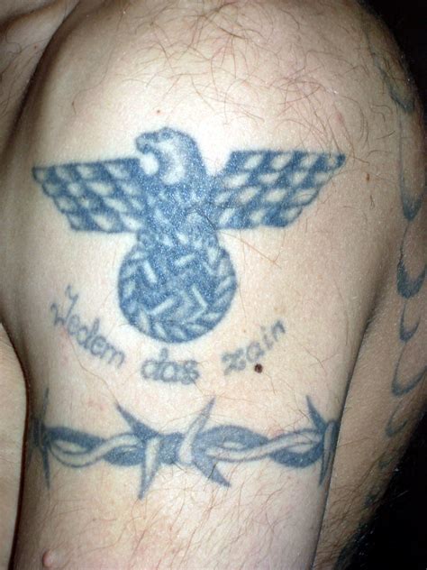 May 12, 2020 · though not technically legal, prison tattooing is a tradition that transcends race, nationality, or affiliation. A Guide to Russian Prison Tattoos