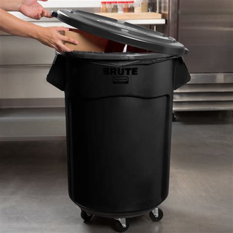 Rubbermaid Brute 55 Gallon Black Executive Round Trash Can With Lid And