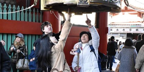 guide hailing adds zen to japanese tours nikkei asia