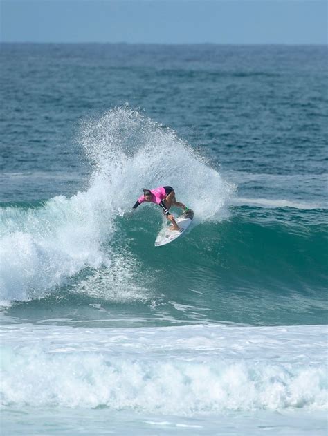 France Local Johanne Defay Roxy Pro France Surfing Surfer Surf Life