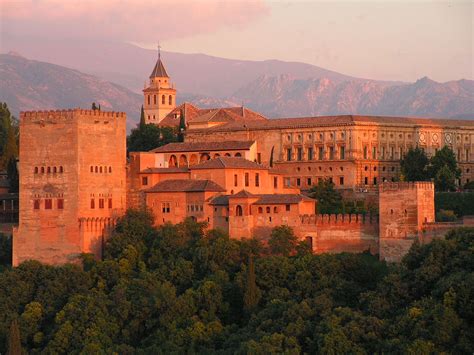 Jun 10, 2021 · en rioja estuvo incluso a la par que el tempranillo en superficie hasta los años 70 del siglo pasado, pero hoy apenas supone el 6,8% del cultivo. Sitios turísticos en España - Turismo.org