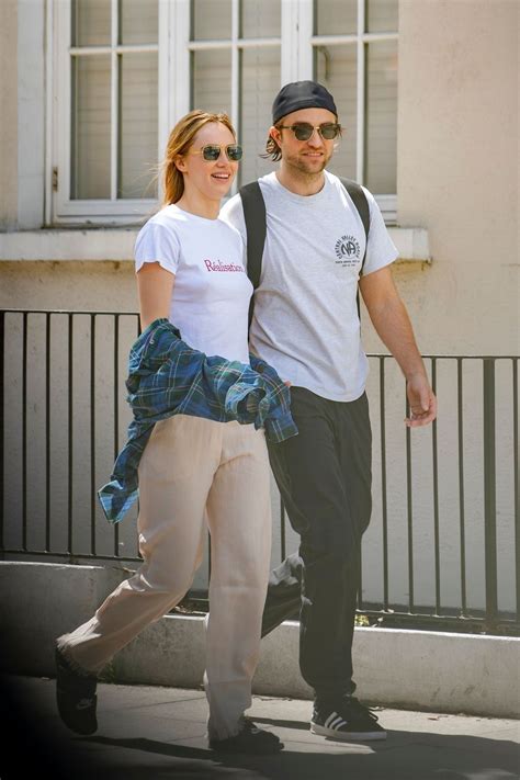 Suki waterhouse and robert pattinson attend the dior perfume dinner, as part of paris fashion week, at caviar kaspia on january 17, 2020 in paris, france. SUKI WATERHOUSE and Robert Pattinson Out in London 07/21 ...