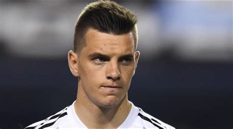 Lo celso tiene una lesión muscular en el muslo y musso, una lesión meniscal en rodilla. Lo Celso: la gran figura de Argentina que no jugó en todo ...