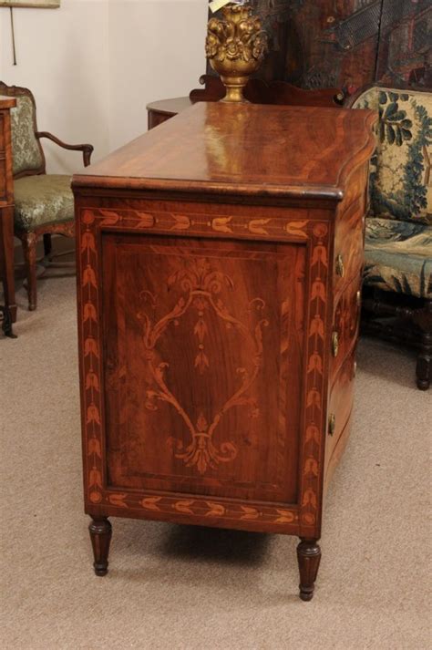 Pair Of Late 18th Century Italian Neoclassical Walnut Commodes With