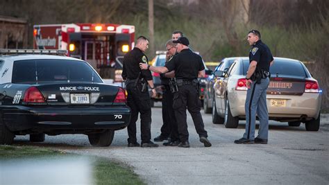 Muncie Officer Fatally Shoots Man During Struggle