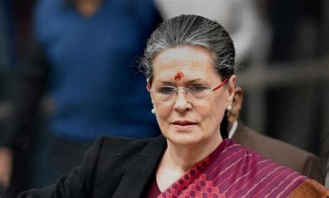sonia gandhi rushed to delhi from shimla by daughter priyanka due to ill health india tv