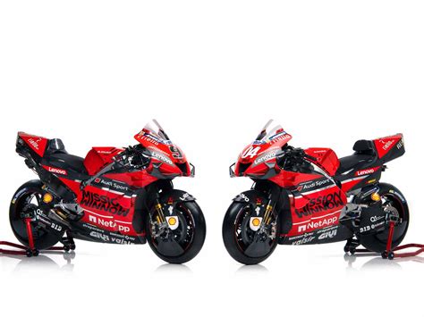 Sejalan dengan momentum bersejarah perayaan 100 tahun usia suzuki di. MotoGP: Dovizioso and Petrucci unveil 2020 Ducati livery | MCN