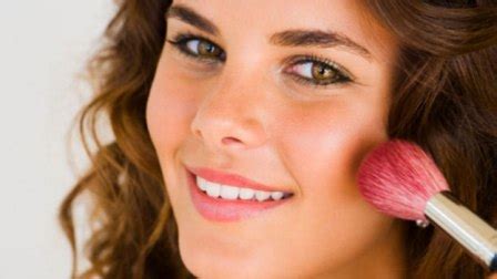 Add a swipe of your favorite lip balm and you're all done. How to Apply Blush According to Your Face Shape?