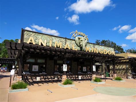 Disney's Animal Kingdom Entrance | Disney's Animal Kingdom | Flickr