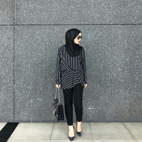 Style Hijab Baju Hitam - ReadyKak.com
