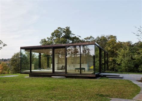 Glass Retreat By Desai Chia Arthitecture Prefabricated Architecture