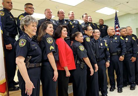 County Honors First Group Of Certified Jailers