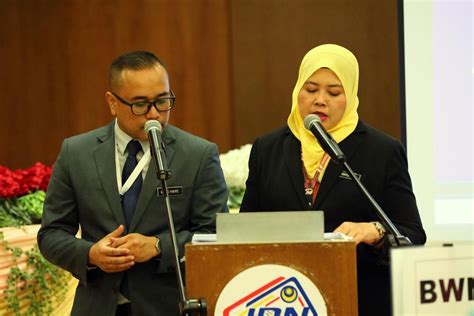 Ayam wiring memiliki ciri khas dengan warna dasar seperti yang kita ketahui bahwa perkembangan ayam bangkok di negara kita memiliki sejarah panjang. Portal JPN - Majlis Perhimpunan Bulanan JPN bagi bulan ...