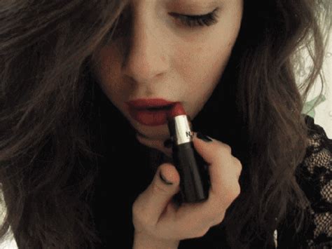 Lipstick Gif Find Share On Giphy