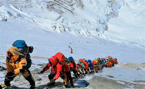 Erstbesteigung Vor 70 Jahren Wie Sich Der Mythos Mount Everest