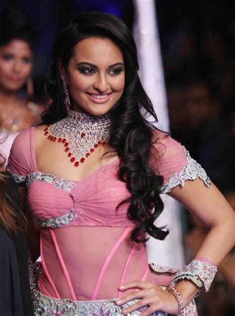 Sonakshi Sinha Long Hair In Pink Dress At Ramp Walk Cinehub
