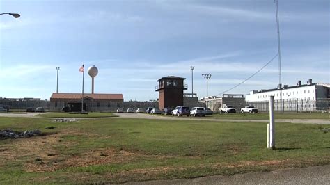 convicted murderer found dead in atmore prison alabama news