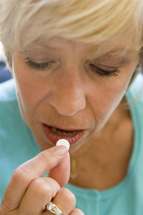1 In 6 Seniors Take Risky Drug Combinations — Pain News Network
