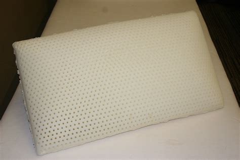 Natural Latex Pillow Naked Shot Of The Simmons Beautyrest Flickr