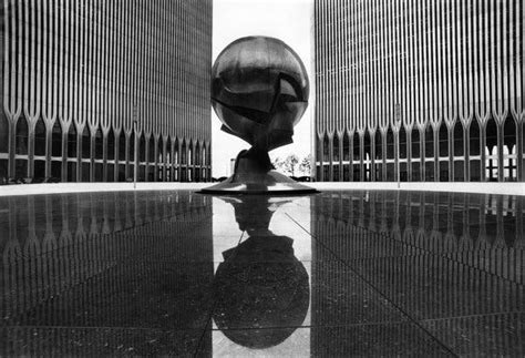 Fritz Koenig Sculptor Of Trade Center ‘sphere ’ Dies At 92 The New York Times