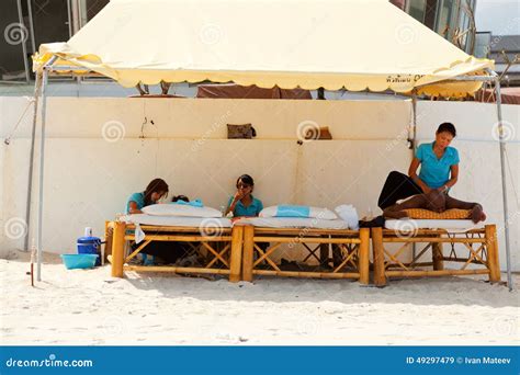 Massage At Chaweng Beach Thailand Editorial Stock Image Image Of Holidays Travel 49297479