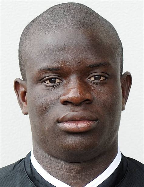The lack of excitement from the team when they see his smile after the goal infuriates me. N'Golo Kanté - Spielerprofil 18/19 | Transfermarkt