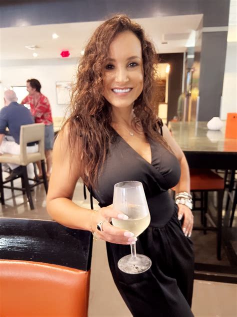 Lisa Ann On Twitter Cheers To Night 1 In Miami And My Curls