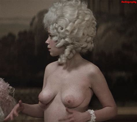 Nude Celebs In Hd Elizabeth Berridge Picture 20097