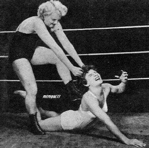Vintage Women S Wrestling Photos