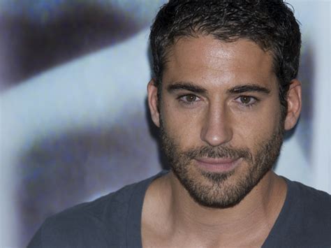 Select from premium miguel angel silvestre of the highest quality. Miguel Ángel Silvestre, atención tsunami