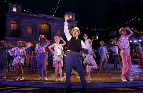 Twelfth Night Review Shakespeare As A Popcorn Musical New York Theater