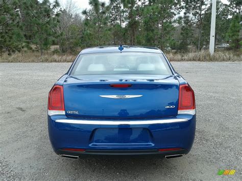 2018 Ocean Blue Metallic Chrysler 300 Limited 124928876 Photo 4