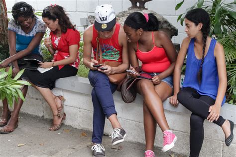 Red Wi Fi Pública El Nuevo Servicio Que Entusiasma En Cuba Argentina