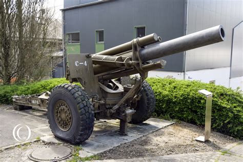 155mm M1 Howitzer On Carriage M1a1 American Medium Artillery Field