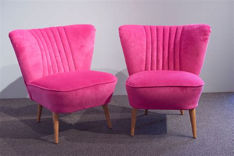 You have a style all your own. German Shell Back Pink Velvet Cocktail Chairs, 1950s, Set ...