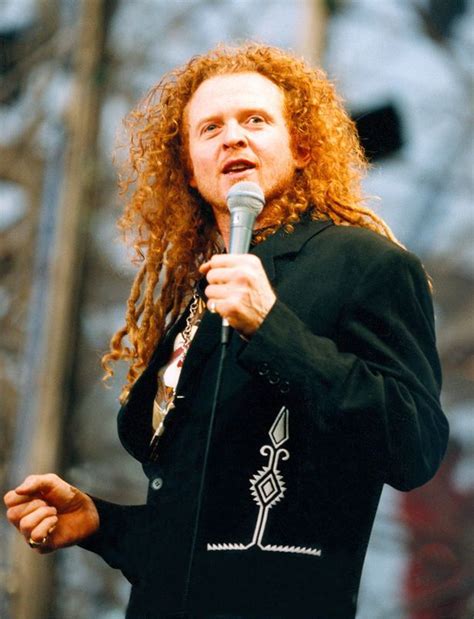Simply Reds Mick Hucknall 55 Transforms On Stage As Hes Showered
