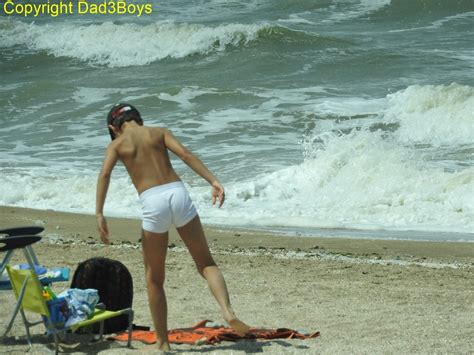 2017 137 Beach Boy Dog Position White Swimsuit Black Cap Dscn3597