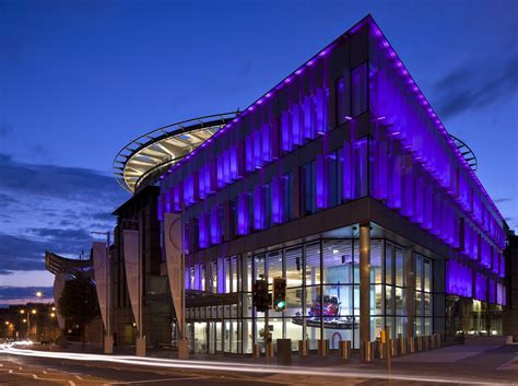 The international футбол хоккей бокс и мма другое киберспорт. Edinburgh councillors back Haymarket hotel scheme