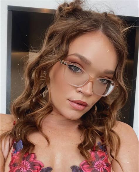 Luna Baylee Age Photos Onlyfans Measurements Height Net Worth Wikipedia Biography And More