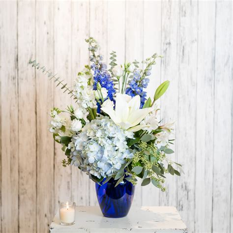 Comfort in Menomonie, WI | Lakeview Floral & Gifts