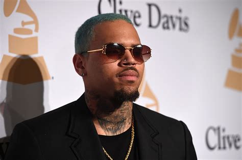 Chris Brown Should Be Forgiven Years After Assaulting Rihanna Kelly