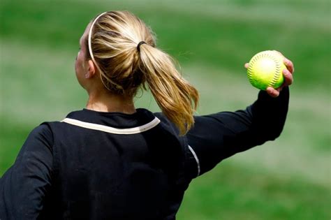 The Science Behind Why Girls Really Cant Throw As Well As Boys Metro