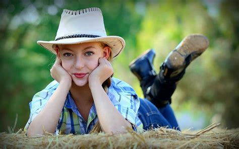 sweet looking cowgirl model cowgirl hat blonde hd wallpaper peakpx
