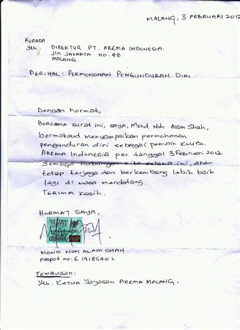 Hal ini dikarenakan si penulis menganggap bahwa perusahaannya merupakan perusahaan unggulan, terbukti dengan harapan yang diutarakan dalam surat pengunduran diri. Contoh Surat Pengunduran Diri Dari Klub Sepak Bola ...